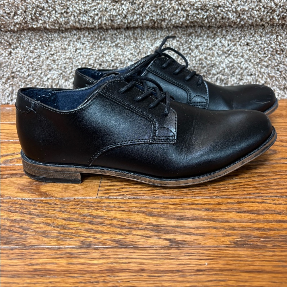 Boys’ Black Dress Shoes Size 5M
